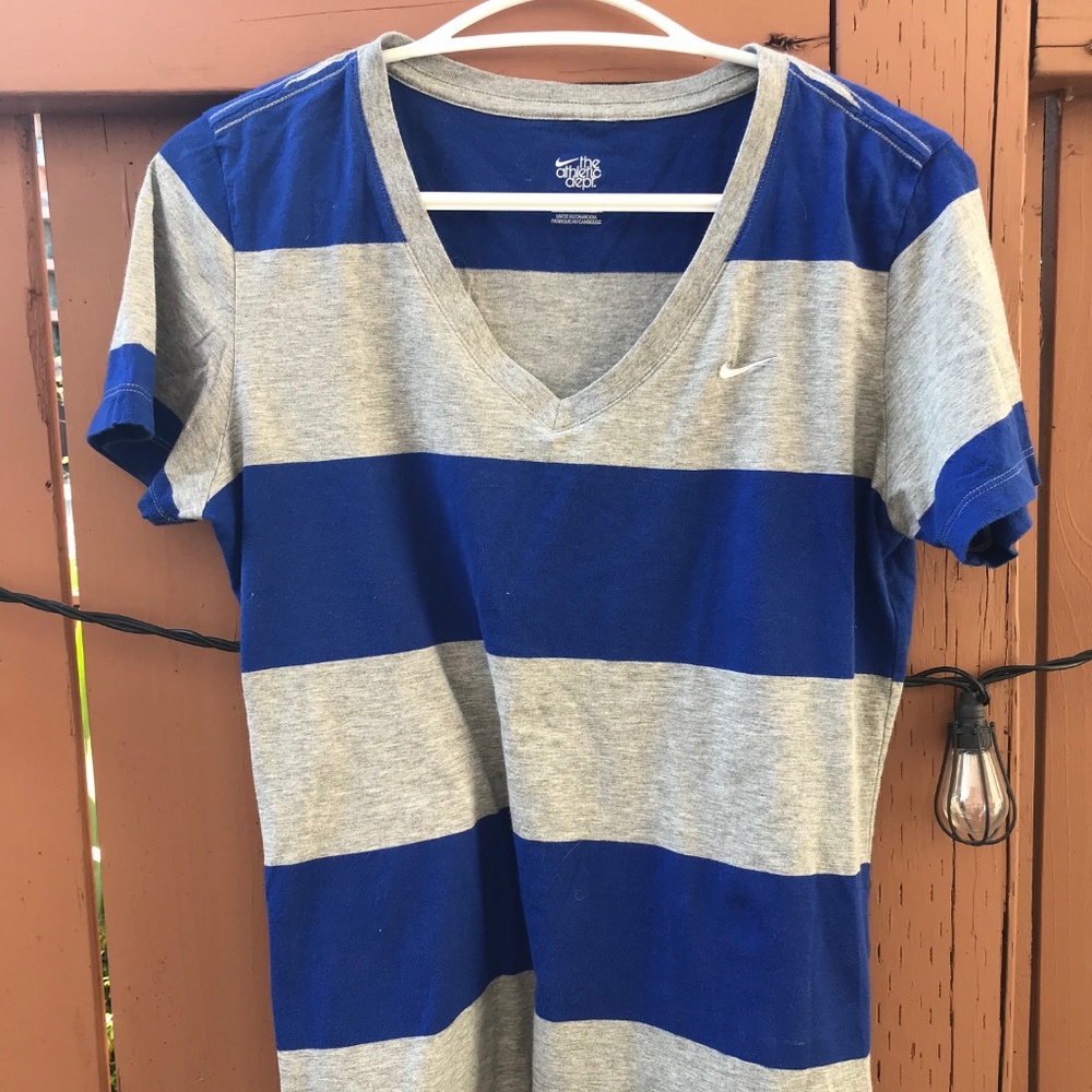 Nike t-shirt